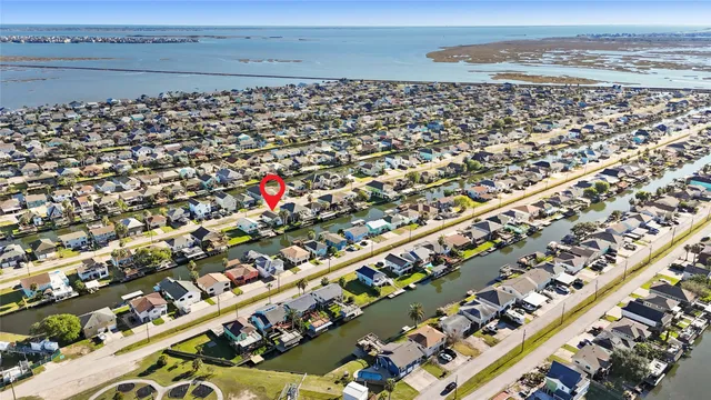 $299,000 | 434 Pompano Street, Bayou Vista, TX 77563