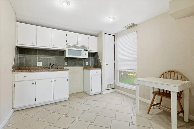 $299,000 | 434 Pompano Street, Bayou Vista, TX 77563