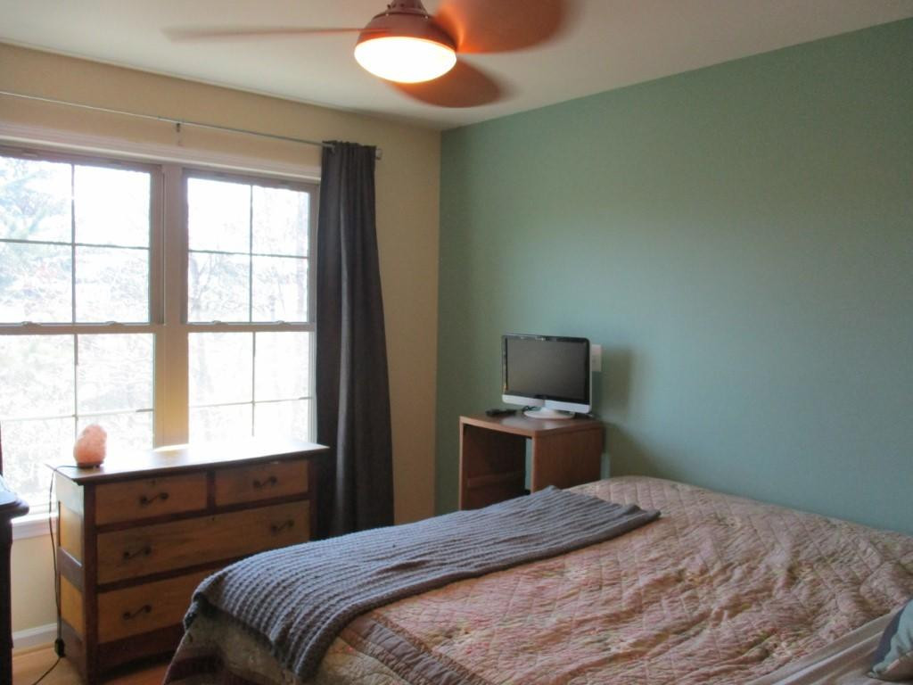 112 Zeb Grindstaff Road Elizabethton, TN 37643 - Photo 11 of 32 Photo 12