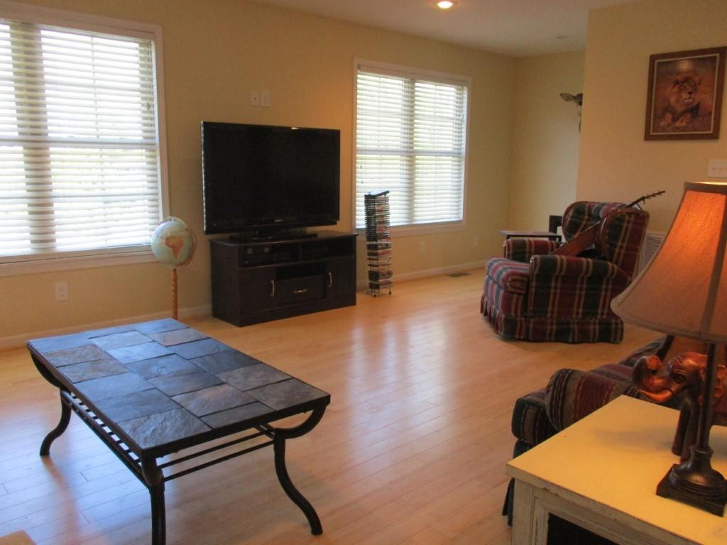 112 Zeb Grindstaff Road Elizabethton, TN 37643 - Photo 30 of 32 Photo 34