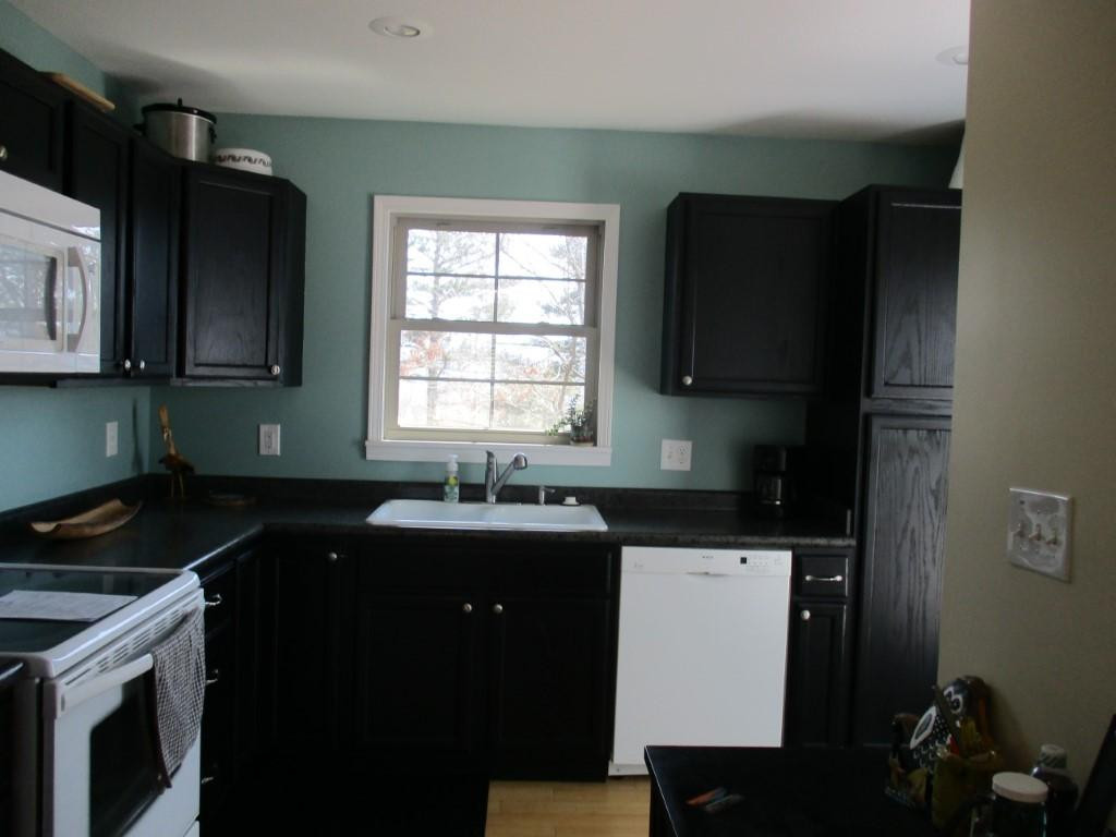 112 Zeb Grindstaff Road Elizabethton, TN 37643 - Photo 4 of 32 Photo 4