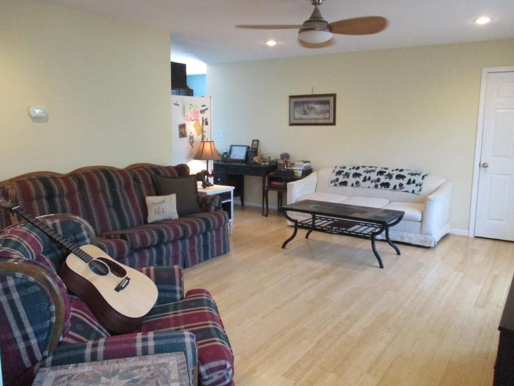 112 Zeb Grindstaff Road Elizabethton, TN 37643 - Photo 8 of 32 Photo 8