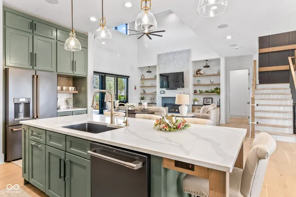 $1,595,000 | 16230 Remington Drive, Fishers, IN 46037