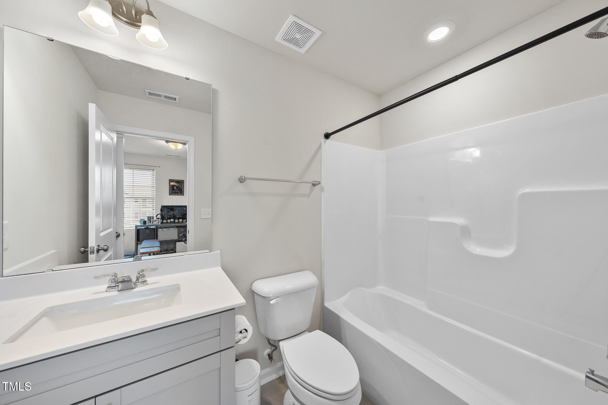 6318 Perry Creek Road Raleigh, NC 27616 - Photo 16 of 21 DSC04871