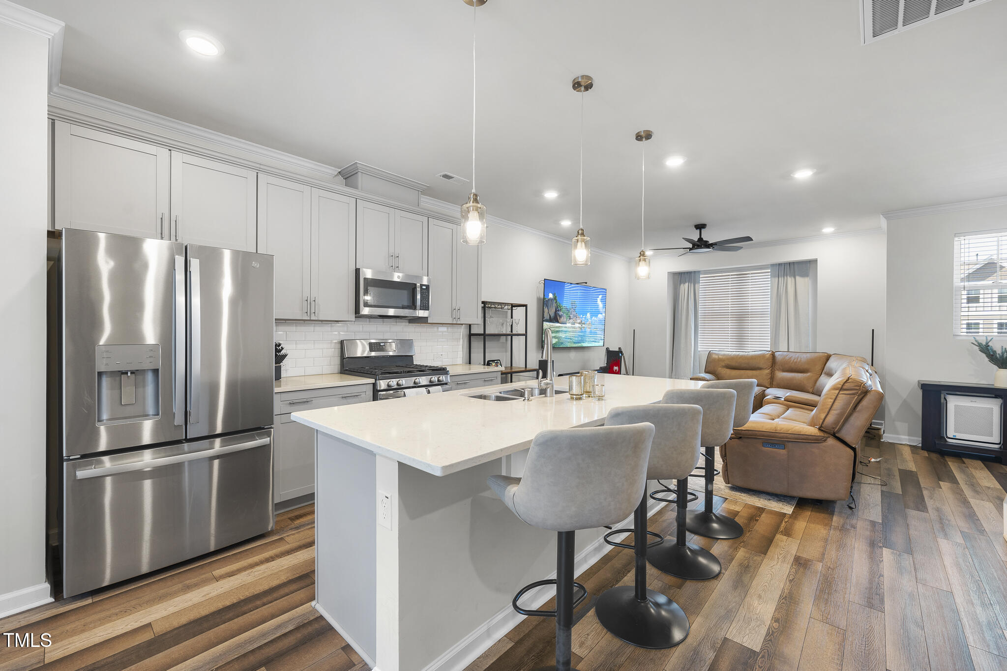 6318 Perry Creek Road Raleigh, NC 27616 - Photo 3 of 21 DSC04823