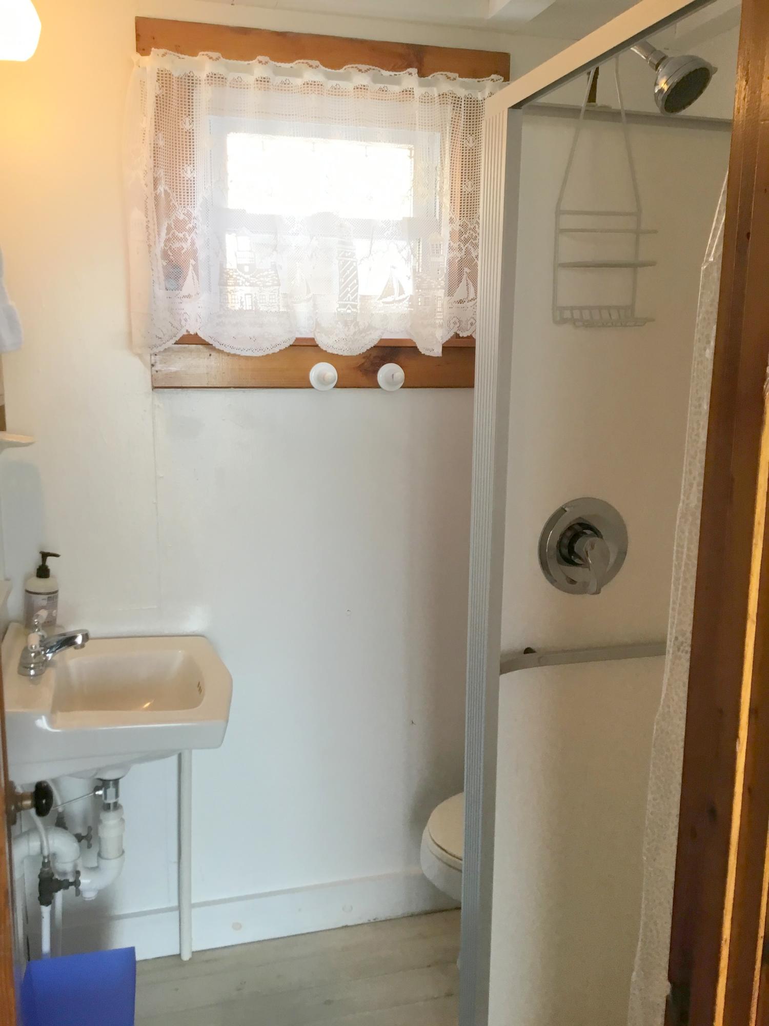 566 Shore Road, Unit 2 Truro, MA 02666 - Photo 11 of 16 IMG_0058 (002)