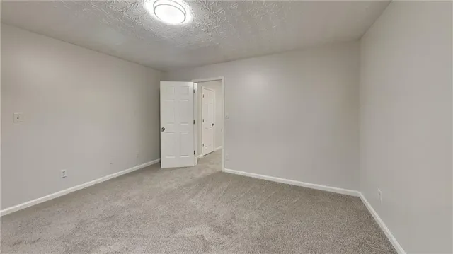 $289,900 | 943 Colvin Drive, Locust Grove, GA 30248