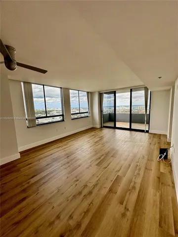 $1,288,000 | 1330 West Avenue, Unit 3007, Miami Beach, FL 33139
