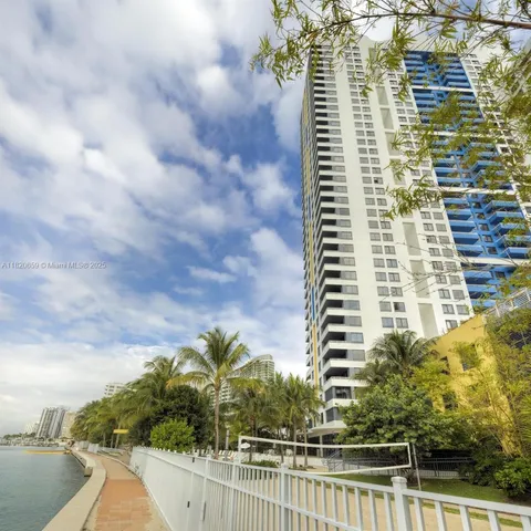 $1,288,000 | 1330 West Avenue, Unit 3007, Miami Beach, FL 33139