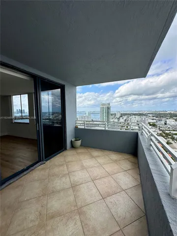 $1,288,000 | 1330 West Avenue, Unit 3007, Miami Beach, FL 33139