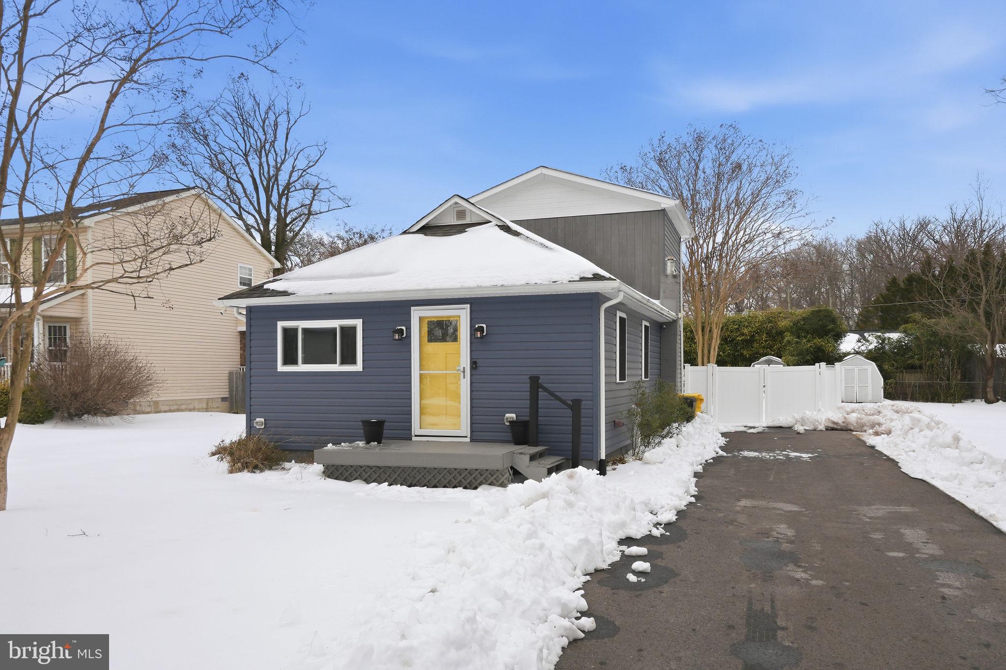 212 Spruce Avenue Edgewater, MD 21037 - Photo 2 of 45