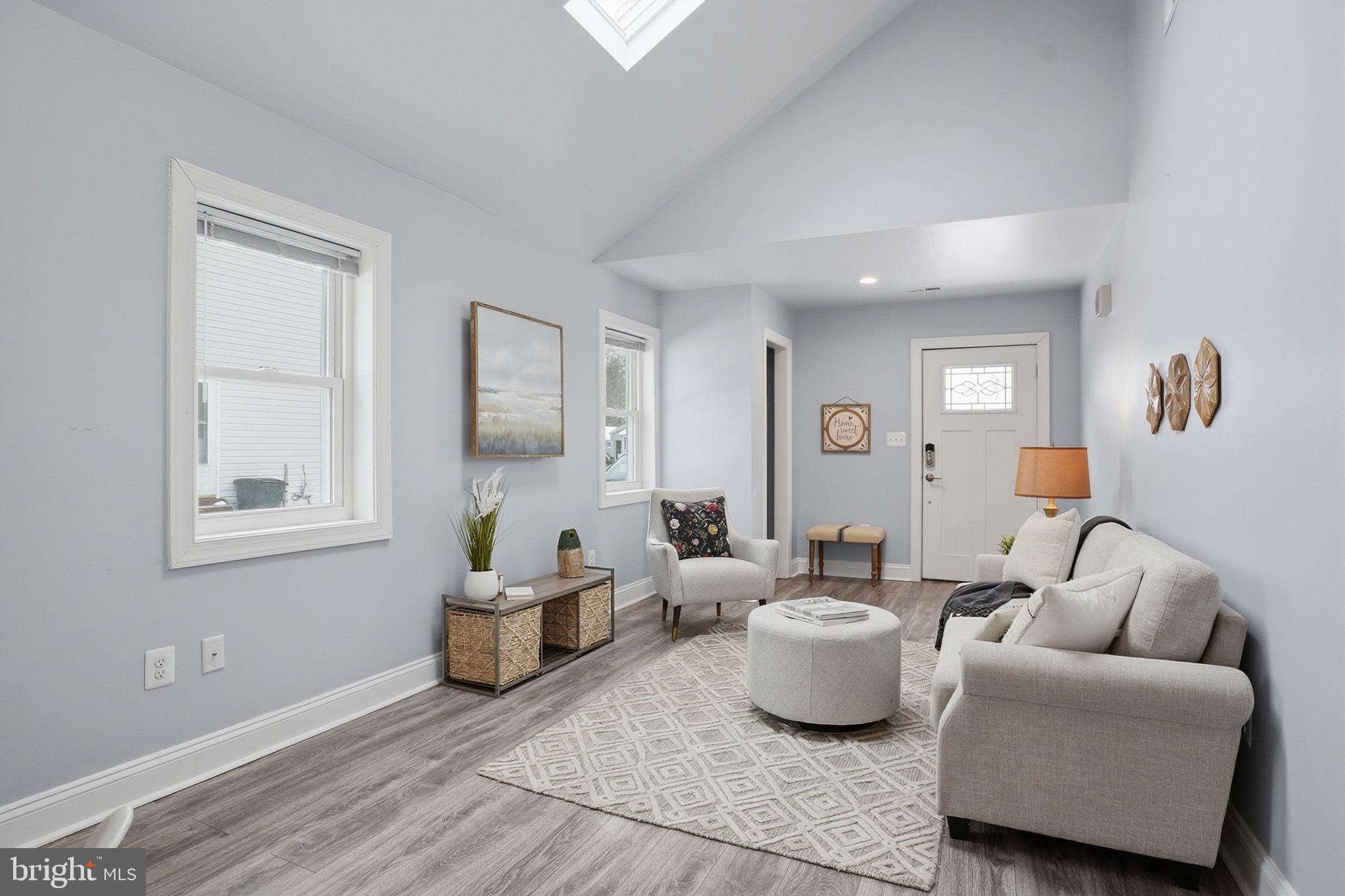 212 Spruce Avenue Edgewater, MD 21037 - Photo 7 of 45 Living Room