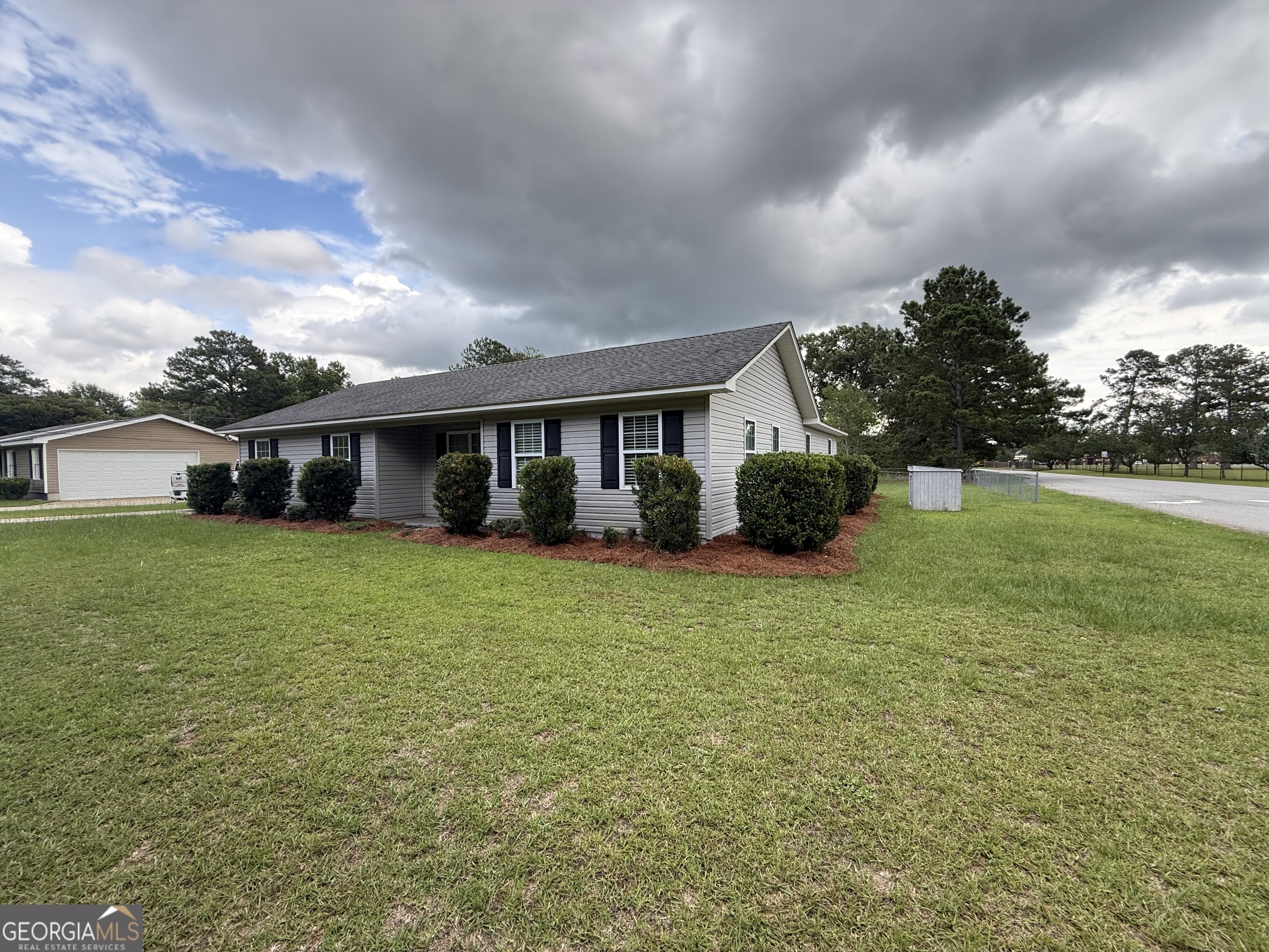 136 Trinity Road Dublin, GA 31021 - Photo 11 of 31