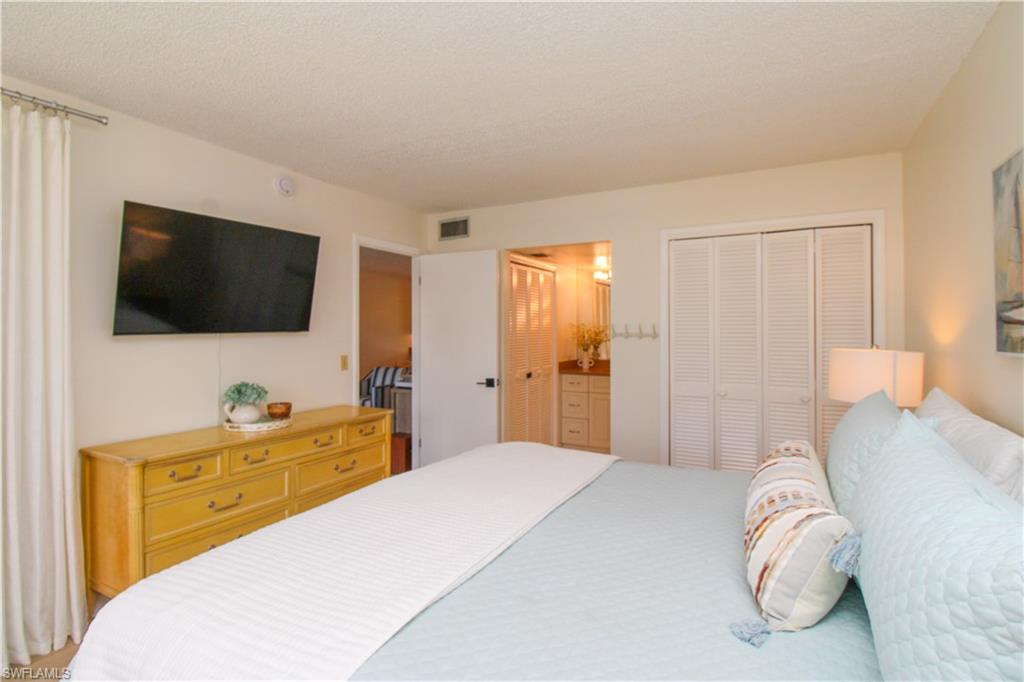 1686 Blue Point Avenue, Unit B7 Naples, FL 34102 - Photo 39 of 49