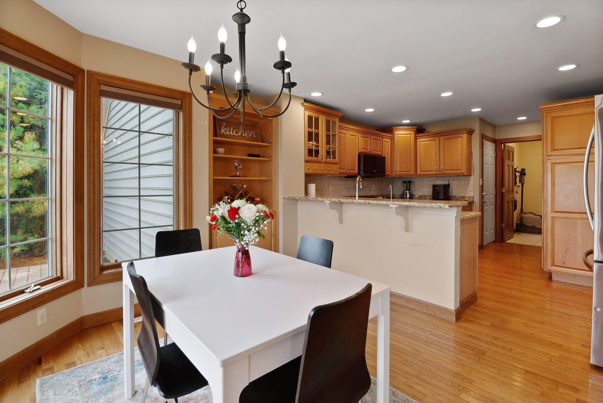 281 Larwick Circle Valparaiso, IN 46385 - Photo 15 of 40 2048x1369