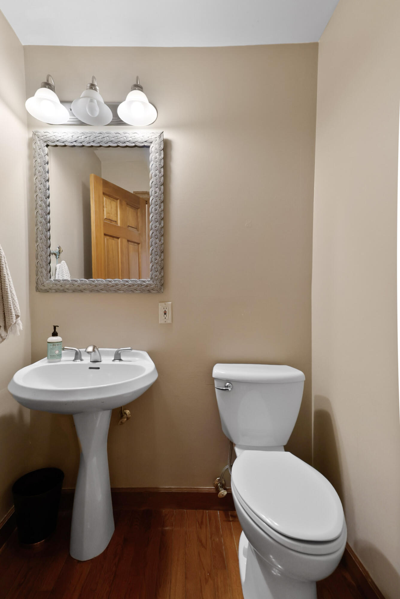 281 Larwick Circle Valparaiso, IN 46385 - Photo 24 of 40 1337x2000