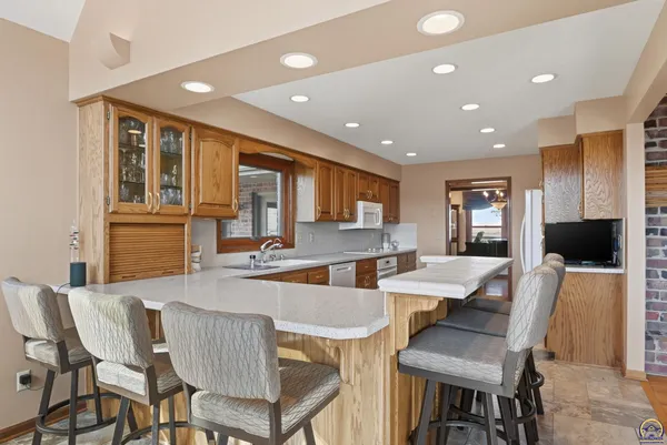 $1,200,000 | 10047.5 Southwest 101st Street, Auburn, KS 66402