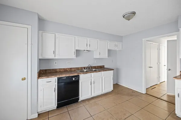 $115,000 | 3157 Tulip Poplar Drive, Unit 3157, Memphis, TN 38115