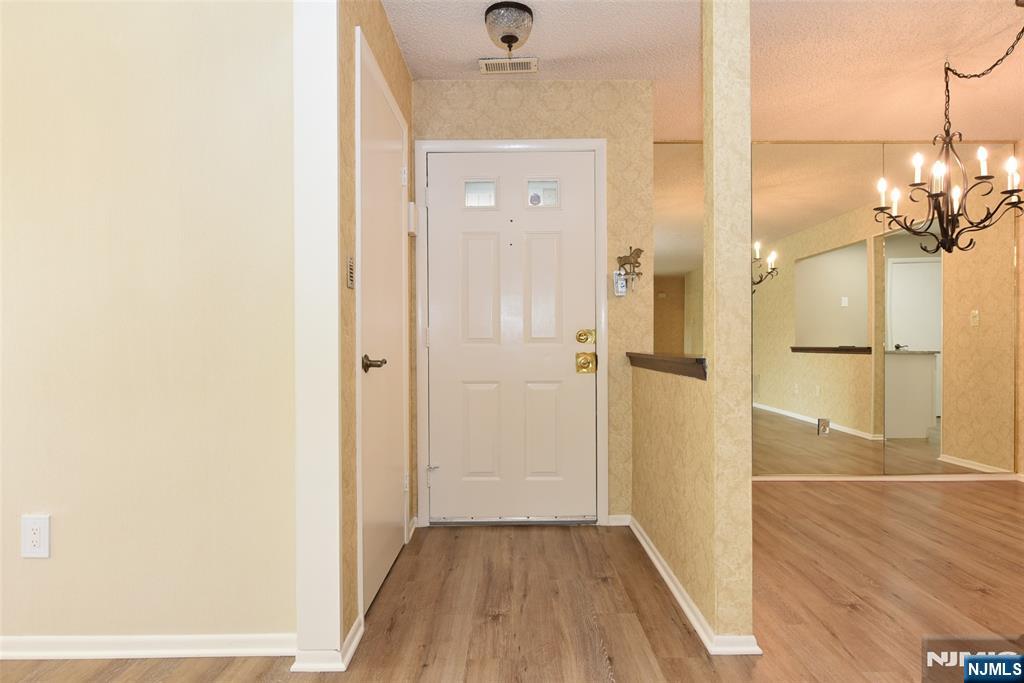 502 Harding Road, Unit 2 Freehold, NJ 07728 - Photo 4 of 20 Gallery Image 4