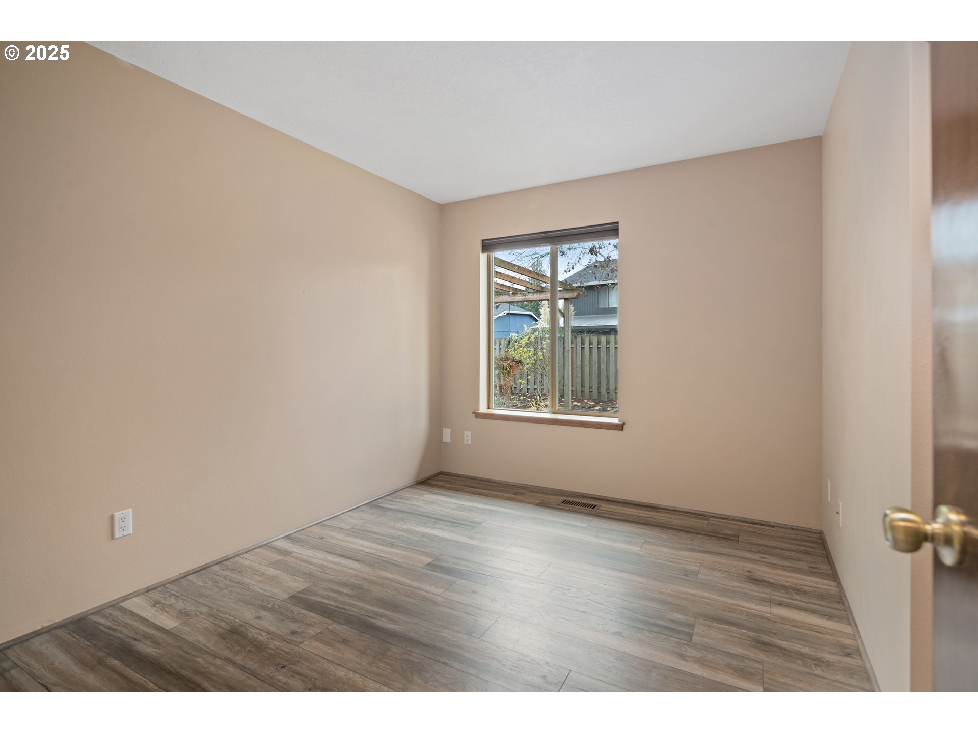 8200 Southwest Piute Court Tualatin, OR 97062 - Photo 18 of 25