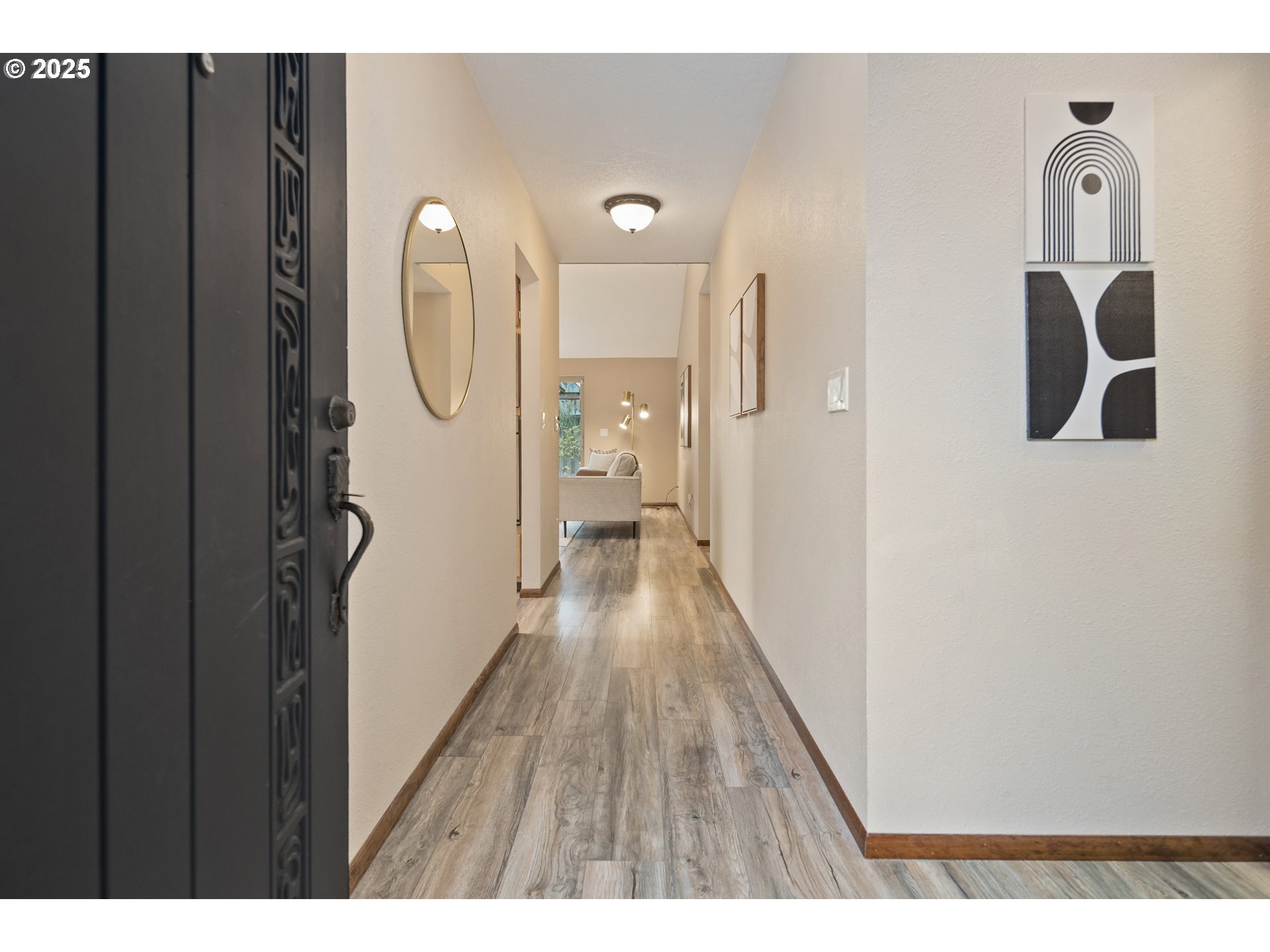 8200 Southwest Piute Court Tualatin, OR 97062 - Photo 2 of 25