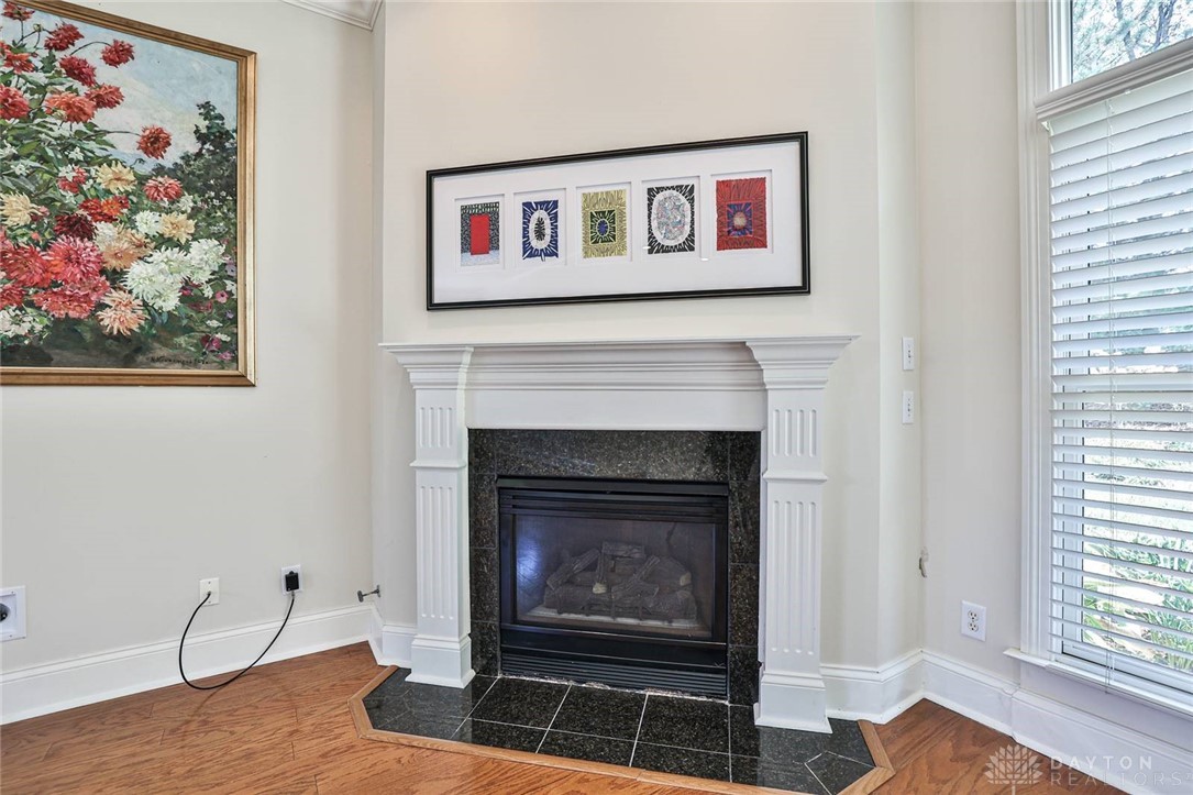 126 Rue Marseille Kettering, OH 45429 - Photo 22 of 35 Gas Fireplace
