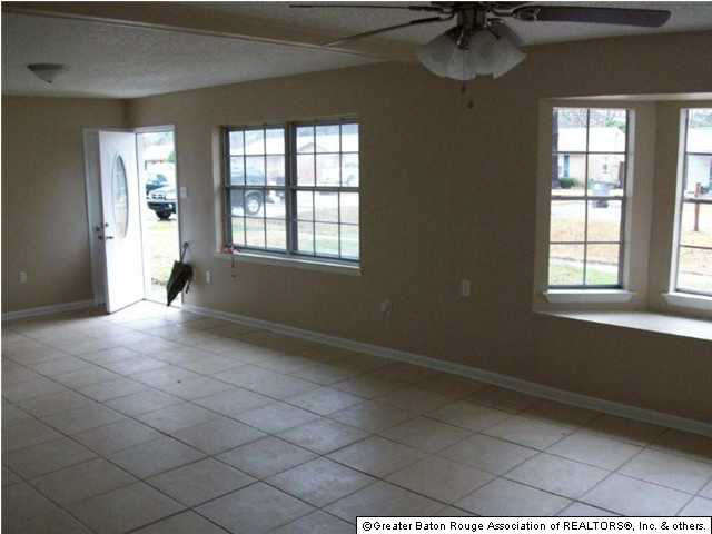 1878 Denver Drive Baton Rouge, LA 70810 - Photo 4 of 10