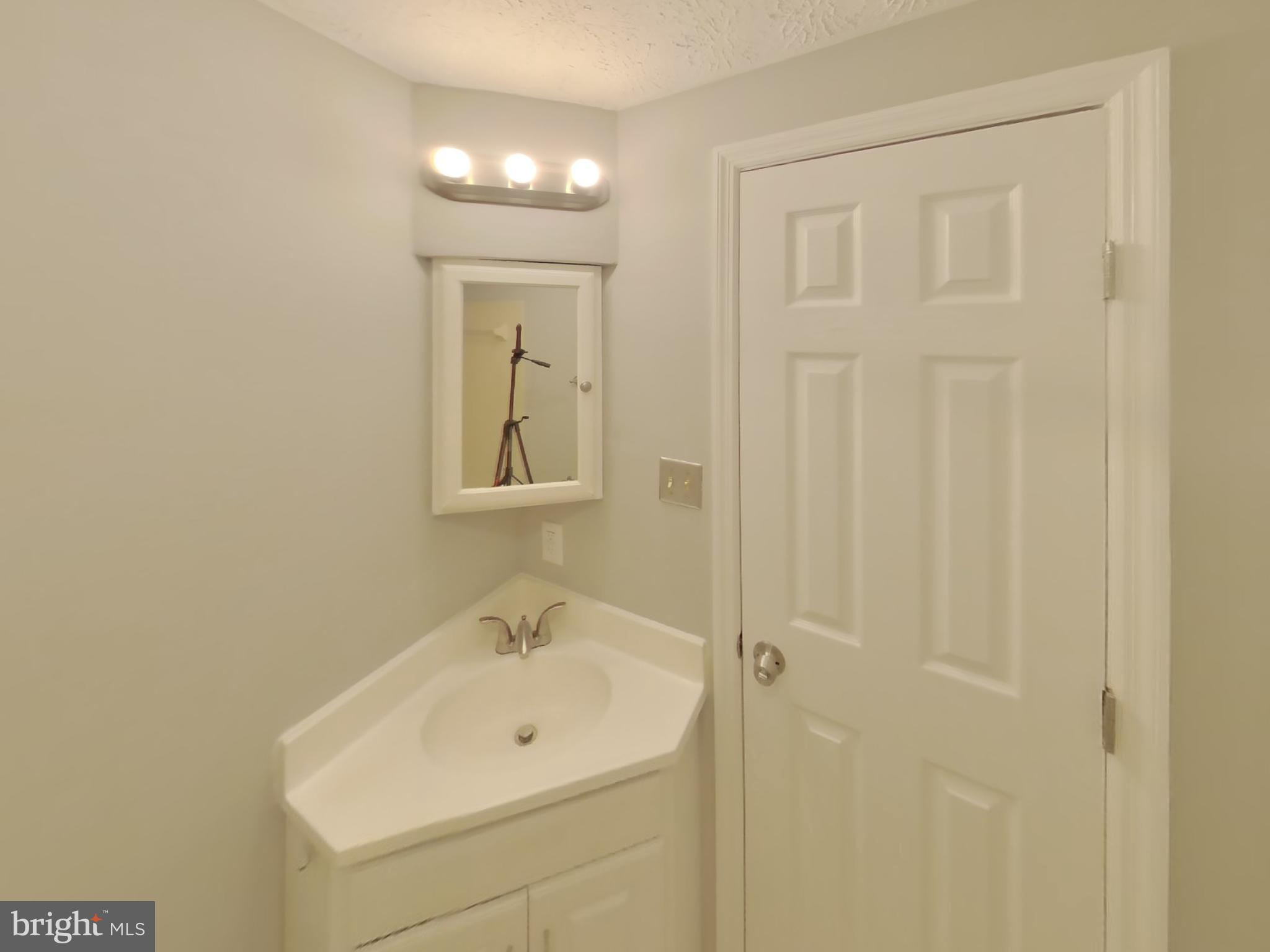 2551 Log Mill Court Crofton, MD 21114 - Photo 8 of 18