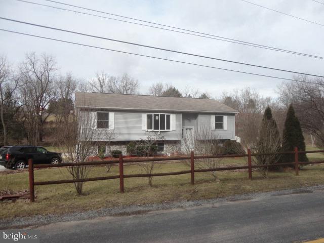 430 Wago Road Mount Wolf, PA 17347 - Photo 2 of 35 Gallery Image 2