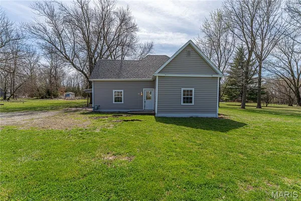 $150,000 | 202 West Canada Street, Sturgeon, MO 65284