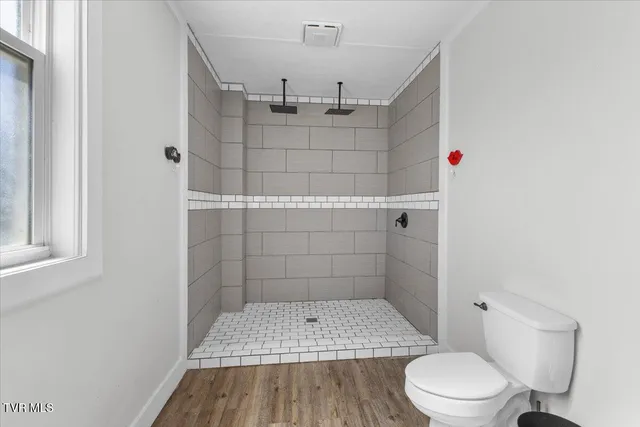 $500,000 | 2447 Denton Valley Road, Bristol, TN 37620