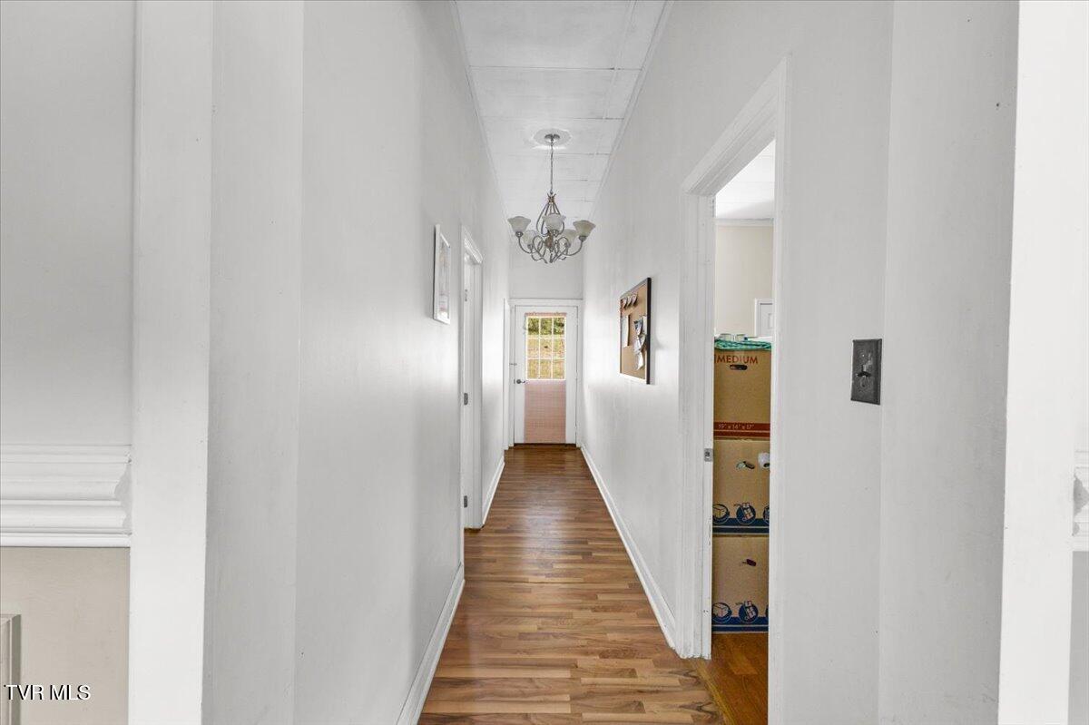 2447 Denton Valley Road Bristol, TN 37620 - Photo 15 of 41 16-128A2423