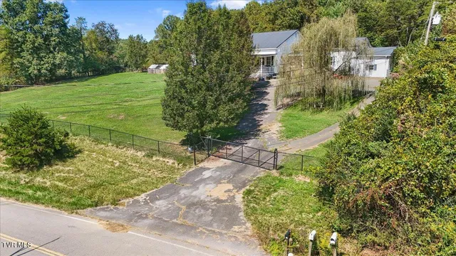$500,000 | 2447 Denton Valley Road, Bristol, TN 37620