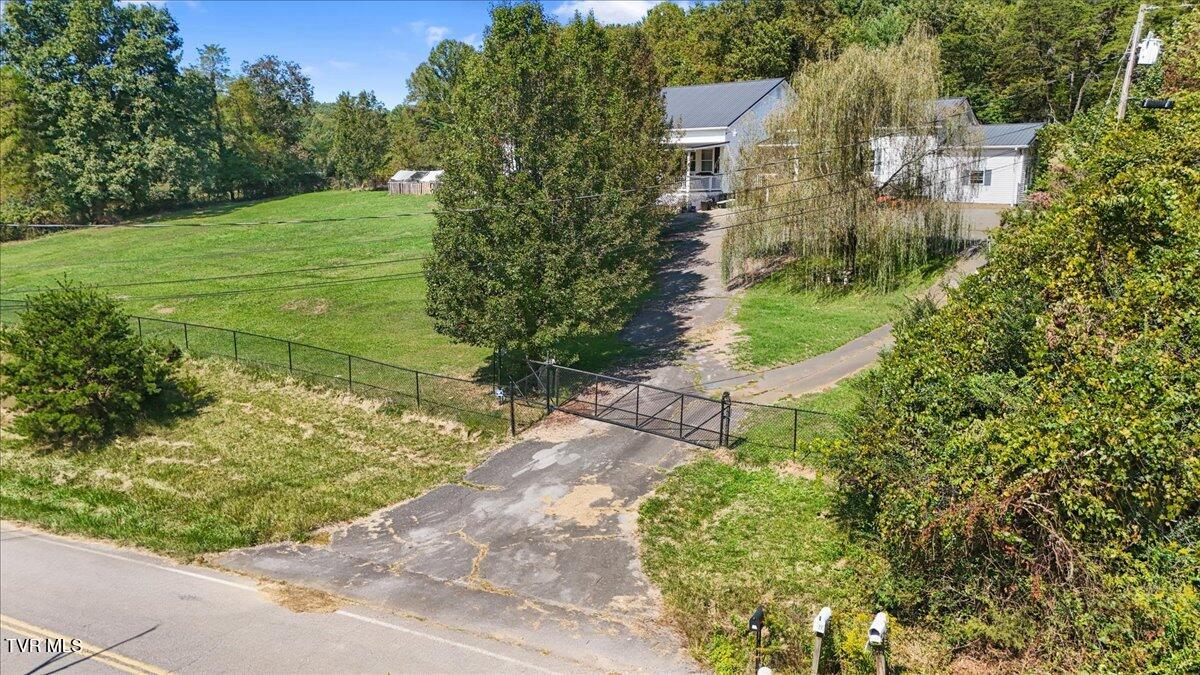 2447 Denton Valley Road Bristol, TN 37620 - Photo 31 of 41 32-DJI_20250919121202_0513_D
