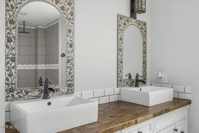 $500,000 | 2447 Denton Valley Road, Bristol, TN 37620