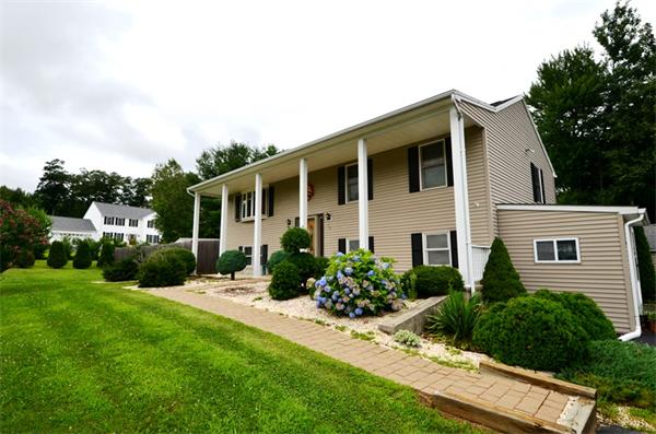 32 Jesse Road Dudley, MA 01571 - Photo 2 of 30 Gallery Image 2