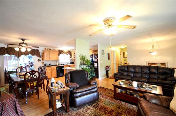 32 Jesse Road Dudley, MA 01571 - Photo 10 of 30 Gallery Image 10