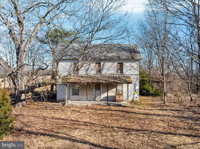 $1,025,000 | 1990 Collinsville Road, Cross Junction, VA 22625