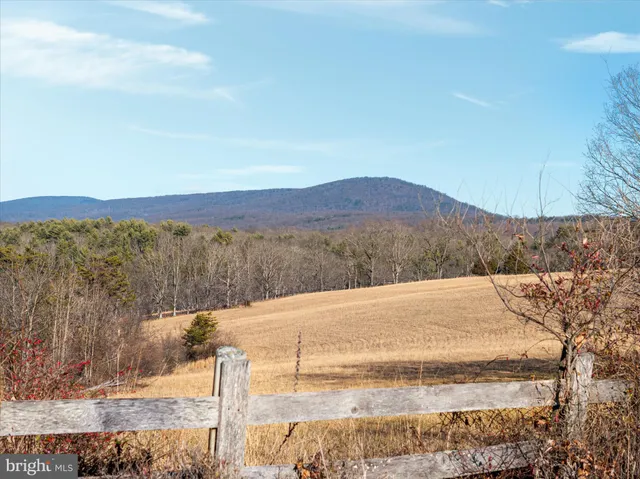 $1,025,000 | 1990 Collinsville Road, Cross Junction, VA 22625
