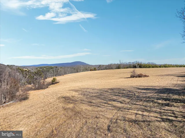 $1,025,000 | 1990 Collinsville Road, Cross Junction, VA 22625
