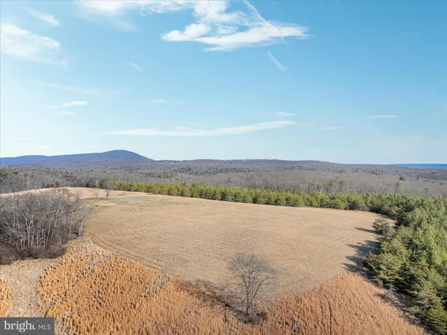 $1,025,000 | 1990 Collinsville Road, Cross Junction, VA 22625