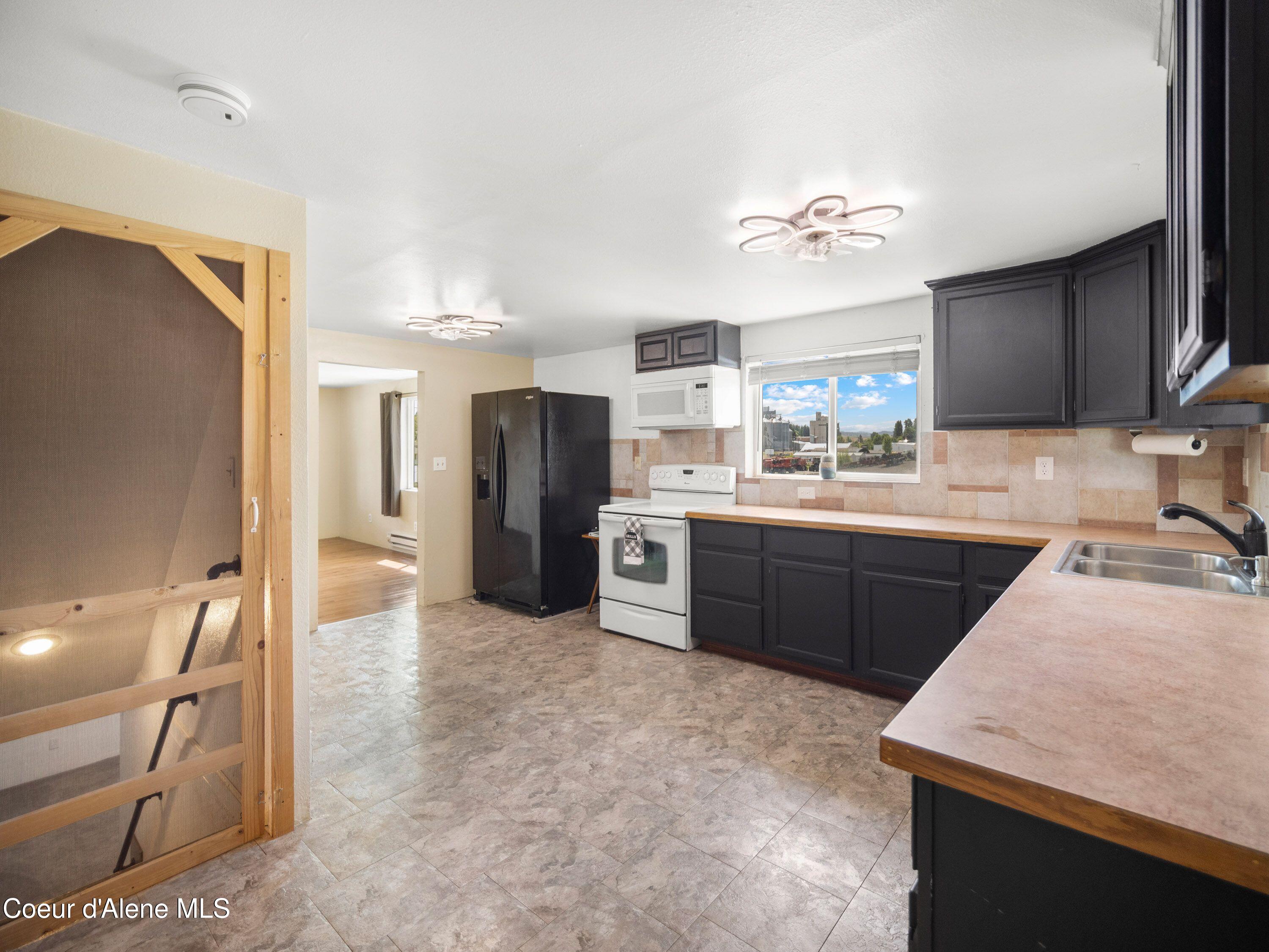 409 North 2nd Street Fairfield, WA 99012 - Photo 12 of 60 12