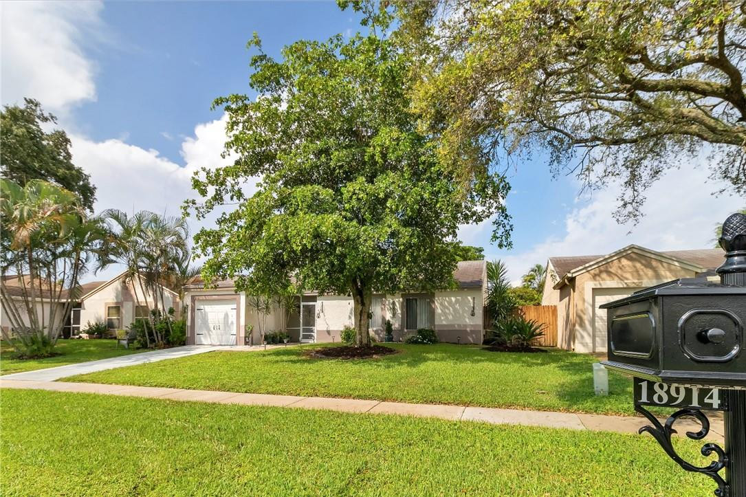 18914 Cloud Lake Circle Boca Raton, FL 33496 - Photo 2 of 27 Photo 2