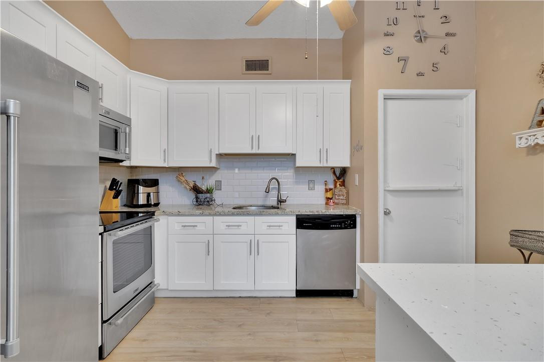 18914 Cloud Lake Circle Boca Raton, FL 33496 - Photo 9 of 27 Photo 9