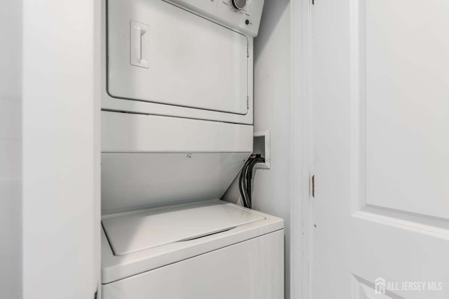20 Louis Avenue Middlesex, NJ 08846 - Photo 18 of 22 a utility room with dryer and washer