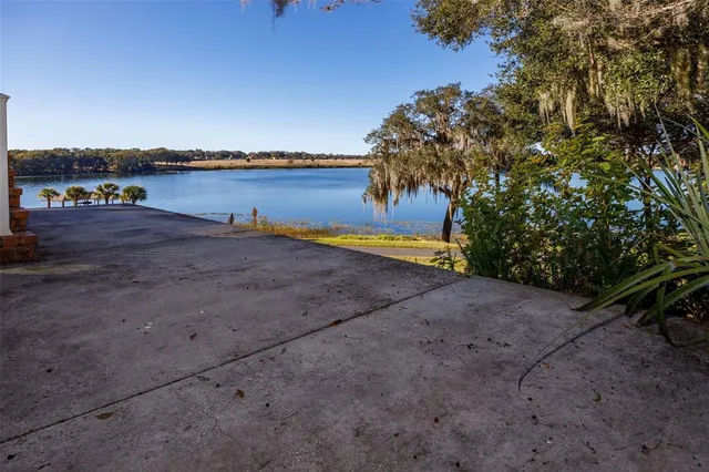a view of a lake with houses