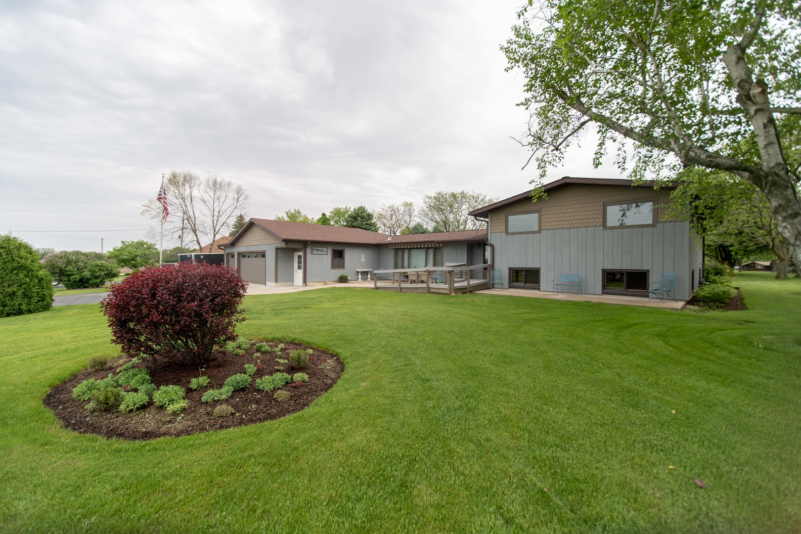 8946 Indian Road Shabbona, IL 60550 - Photo 2 of 38
