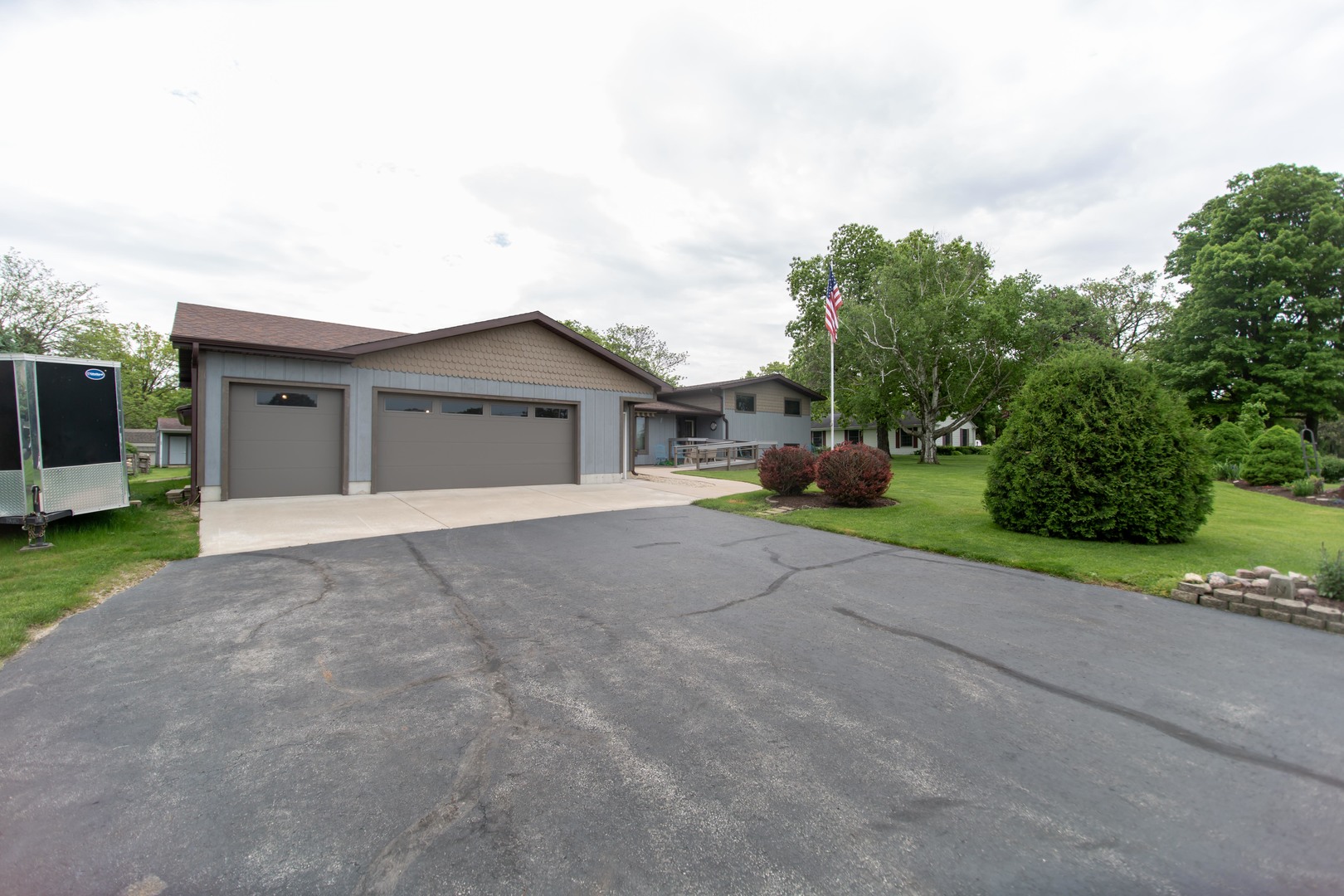 8946 Indian Road Shabbona, IL 60550 - Photo 4 of 38