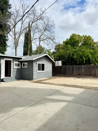$420,000 | 522 Wolfe Avenue, Turlock, CA 95380