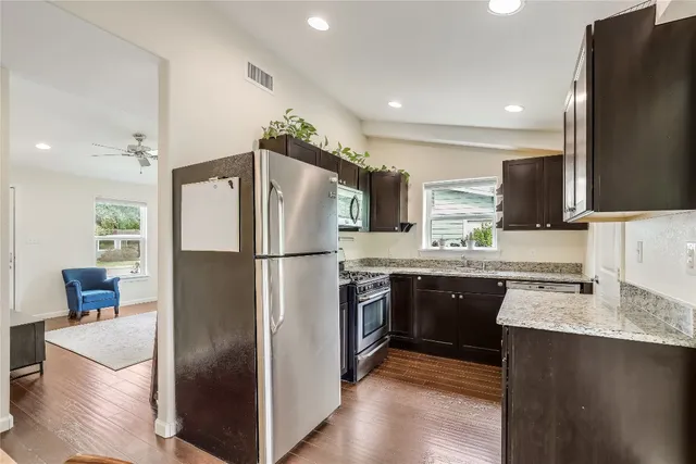 $1,995 | 5112 Heflin Lane, Austin, TX 78721